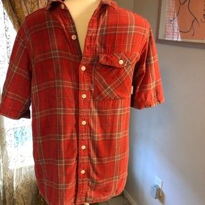 Men’s Columbia short sleeve shirt